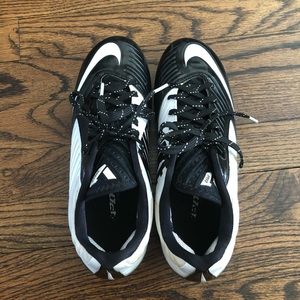 NIKE girls soccer shoes